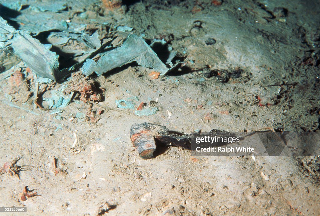 Debris From Titanic Shipwreck High-Res Stock Photo - Getty Images