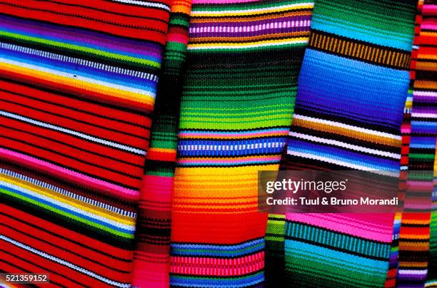 guatemala, chichicastenango, sunday market, textile - guatemala bildbanksfoton och bilder