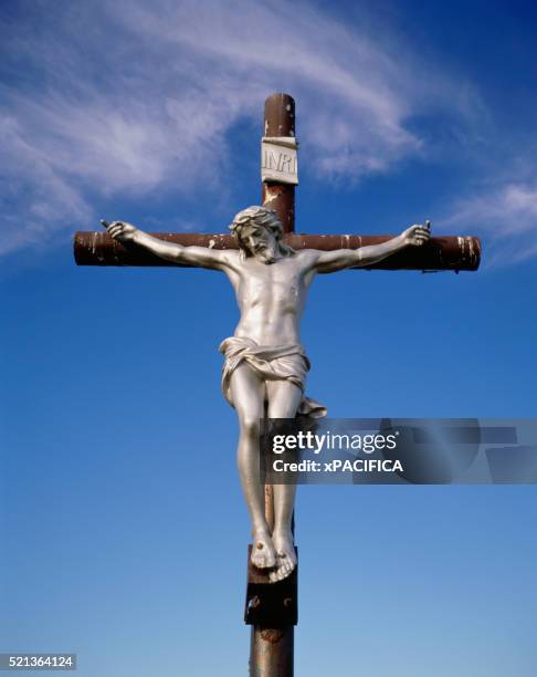 crucifix in nova scotia - crucifixion of jesus painting stock pictures, royalty-free photos & images