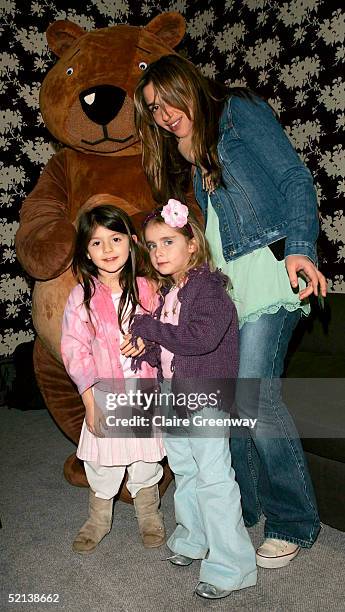 Singer Mel Blatt and her daughter Lilyella Zender Blatt attend the "Laura Star" Celebrity Screening at the Soho Hotel on February 5, 2005 in London.