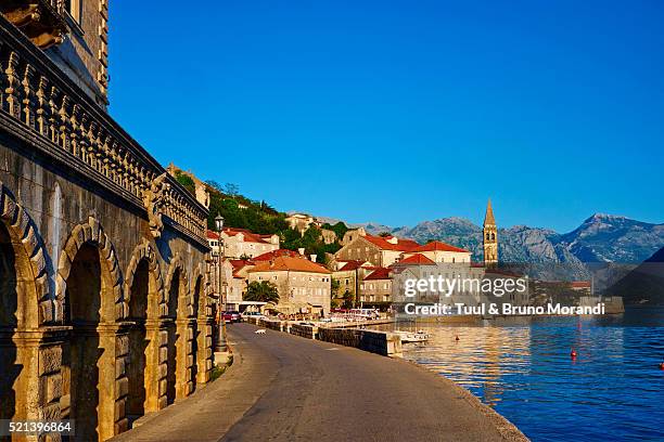 montenegro, kotor bay, perast village - montenegro stockfoto's en -beelden