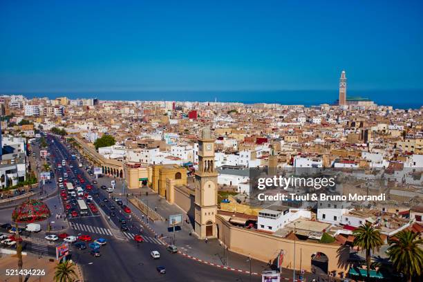 morocco, casablanca, old medina and hassan ii mosque - casablanca photos et images de collection