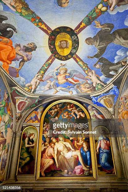 florence, view of frescos in the chapel of eleanora at the palaz - palazzo vecchio stock pictures, royalty-free photos & images