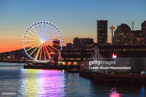 great wheel and waterfront - ferris wheel 個照片及圖片檔