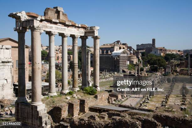 temple of saturn at roman forum - foro romano foto e immagini stock