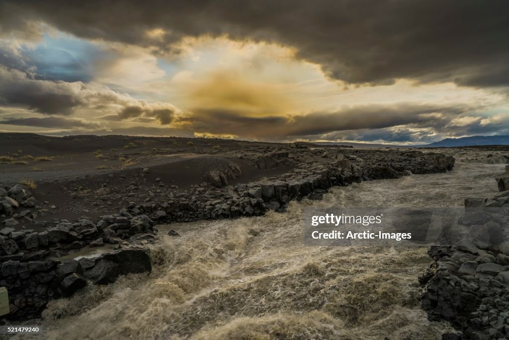 Kreppa Glacial river, Holuhraun Eruption in the background, near Bardarbunga Volcano, Iceland