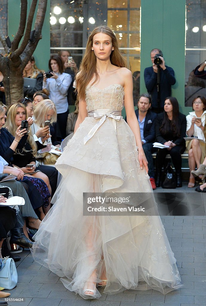 Monique Lhuillier Bridal Spring/Summer 2017 Runway Show
