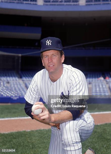 Tommy John of the New York Yankees poses for a portrait circa 1979-1982.