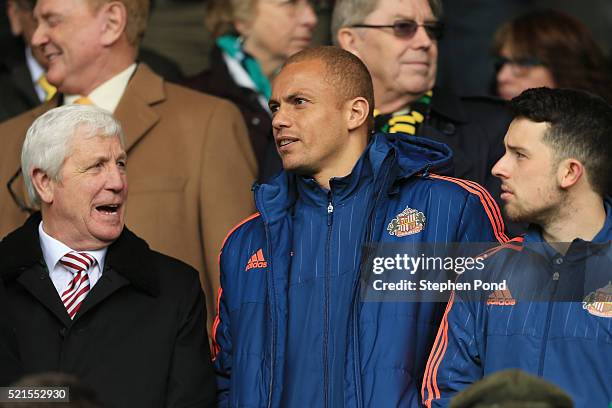 Wes Brown of Sunderland watches the Barclays Premier League match between Norwich City and Sunderland at Carrow Road on April 16, 2016 in Norwich,...