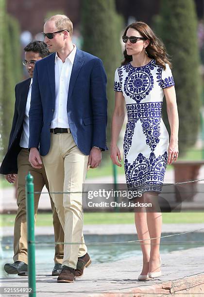 Prince William, Duke of Cambridge and Catherine, Duchess of Cambridge walk in front of the Taj Mahal on April 16, 2016 in Agra, India. This is the...