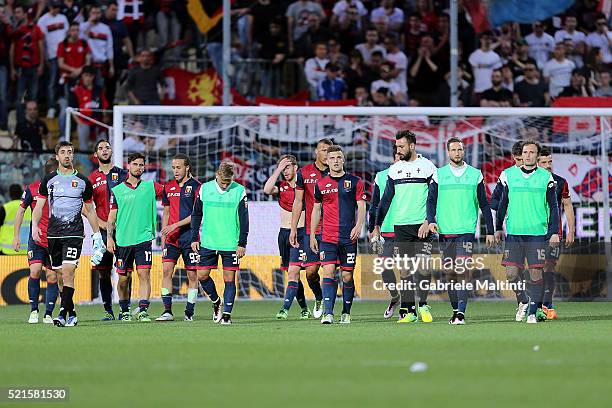 Players of Genoa CFC shows his dejection during the Serie A match between Carpi FC and Genoa CFC at Alberto Braglia Stadium on April 16, 2016 in...