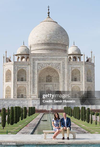 Prince William, Duke of Cambridge and Catherine, Duchess of Cambridge pose in front of the Taj Mahal on April 16, 2016 in Agra, India.