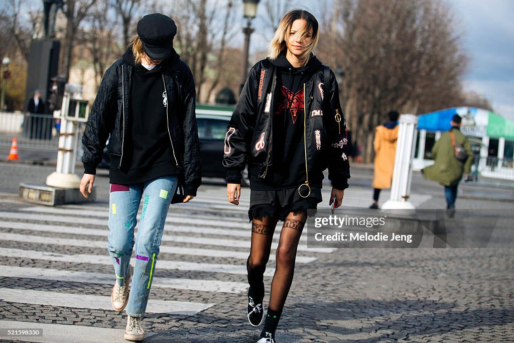 Street Style -Paris Fashion Week : Day Three - Womenswear Fall Winter 2016/2017