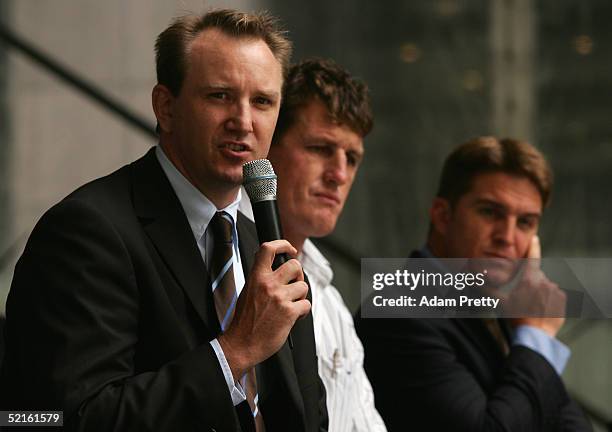 Tim Gavin 264 Brett Robinson Athletics Stock Photos, High-Res Pictures, and ...