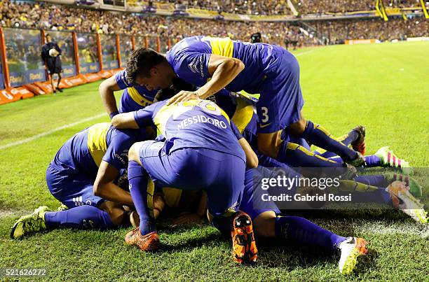 Nicolas Lodeiro of Boca Juniors and teammates celebrate their team's second goal during a match between Boca Juniors and Aldosivi as part of Torneo...