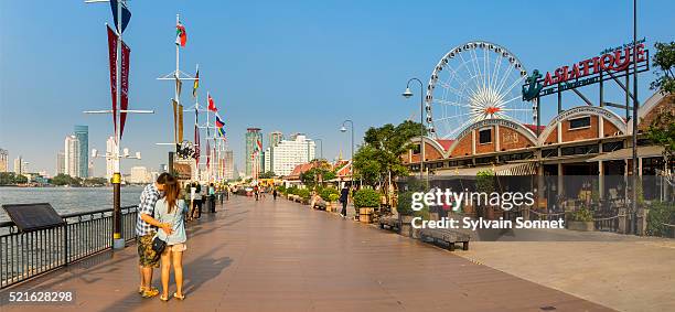 bangkok, asiatique shopping - asiatique business stockfoto's en -beelden