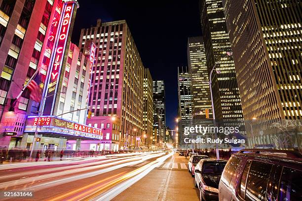 radio city music hall - rockefeller center stock-fotos und bilder