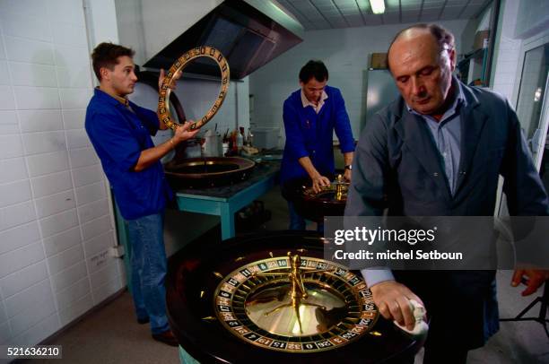 Clean Up Roulette 278 White Roulette Wheel Stock Photos, High-Res Pictures, and Images ...
