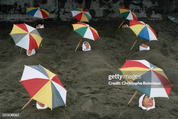 sand bath - 指宿市 fotografías e imágenes de stock