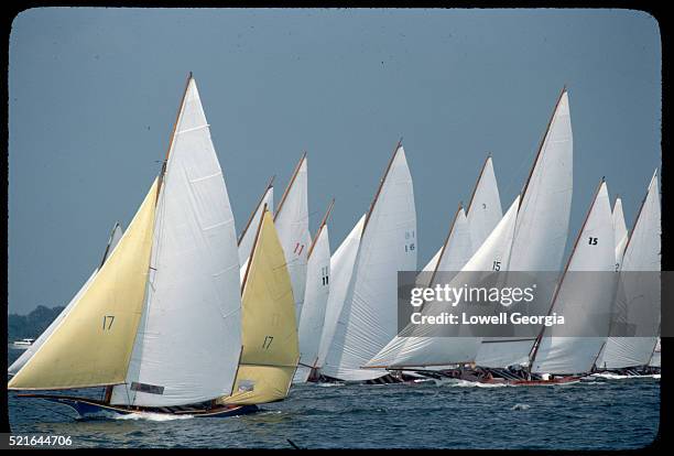 273 Log Canoe Stock Photos, High-Res Pictures, and Images - Getty Images