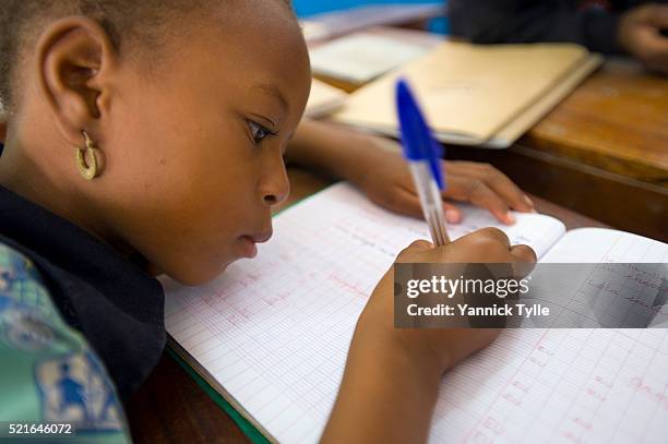 sos orphanage school in natitingou, benin - human rights of children stock-fotos und bilder