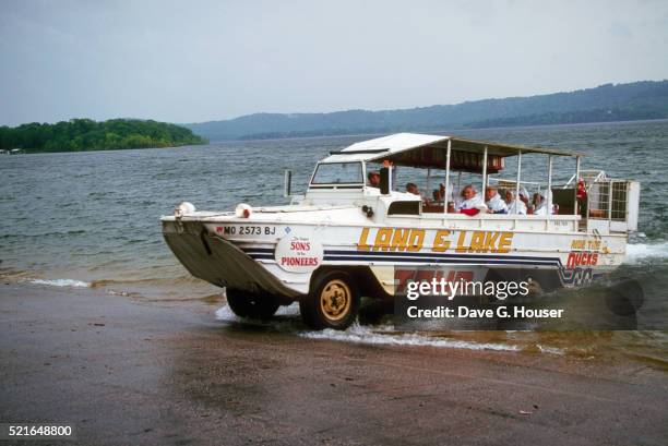 tourists in amphibious vehicle - branson missouri stock pictures, royalty-free photos & images