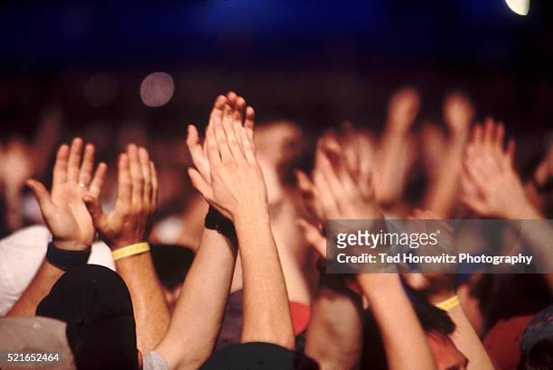 applauding audience - clapping stock pictures, royalty-free photos & images