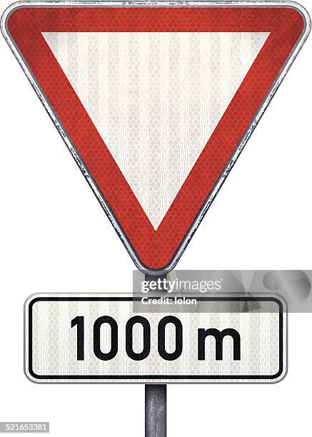 leere dreieckigen schild mit 1.000 metern hazard - light meter stock-grafiken, -clipart, -cartoons und -symbole