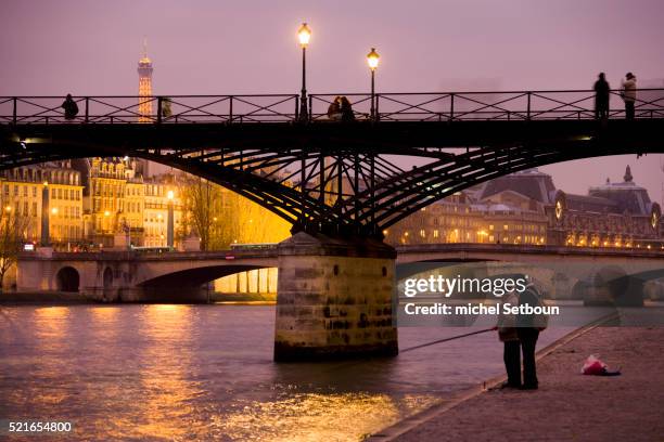 pont des arts and seine river - quayside stock pictures, royalty-free photos & images