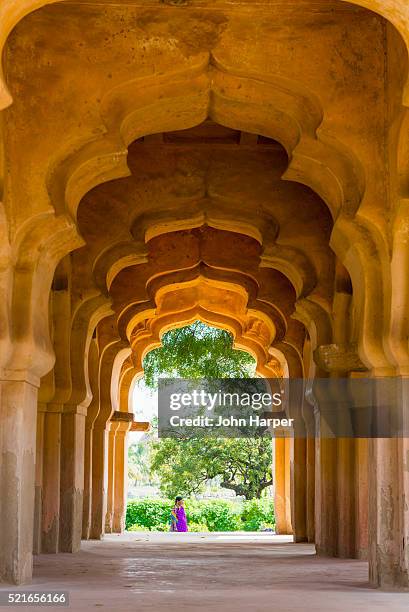 lotus mahal, hampi, karnatake, india - humpi stock pictures, royalty-free photos & images