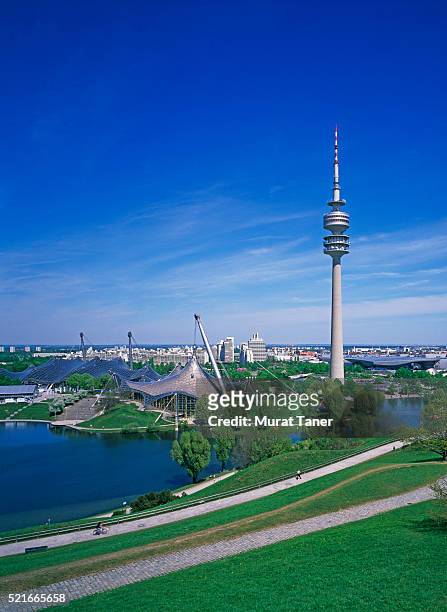 olympiapark and tower, munich - parco olimpico stabilimento sportivo foto e immagini stock