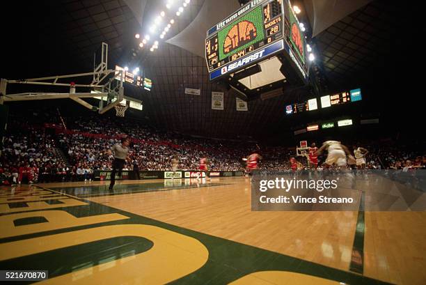 seattle supersonics playing the houston rockets - houston rockets basketball team stock pictures, royalty-free photos & images