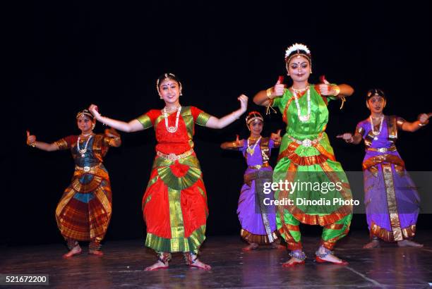 bharatnatyam dancer in action, calcutta kolkata, west bengal, india - bharatanatyam dancing stock pictures, royalty-free photos & images