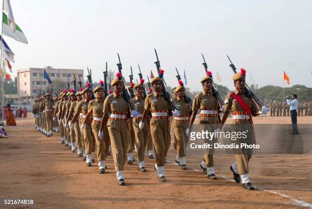 women police parade on republic day at coimbatore, tamil nadu, india - indian police officer image with uniform stockfoto's en -beelden