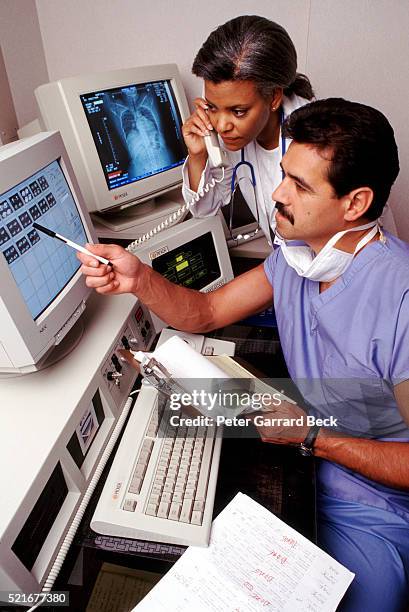 Retro Radiologist Computer Vintage Computer Lab Photos and Premium High Res Pictures - Getty Images