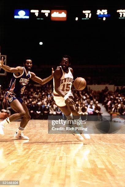 Earl "The Pearl" Monroe of the New York Knicks drives to the basket against the Detroit Pistons during an NBA game in 1980 at Madison Square Garden...