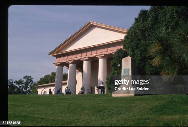 arlington house at the national cemetery - thomas lee virginia colonist stock pictures, royalty-free photos & images