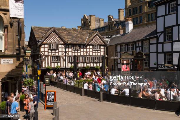 old wellington inn - manchester england stock pictures, royalty-free photos & images