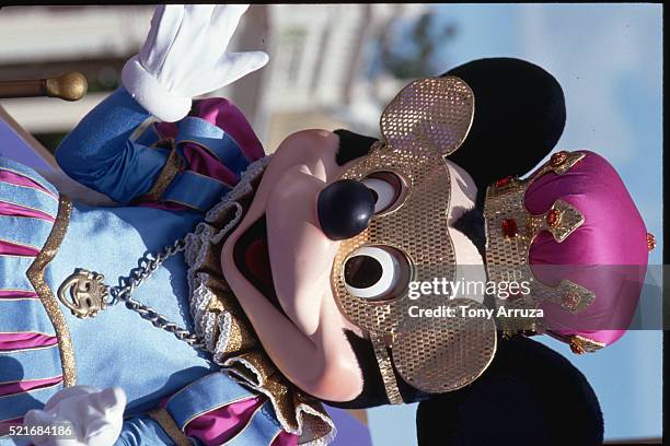 minnie mouse - disney world's magic kingdom stock pictures, royalty-free photos & images