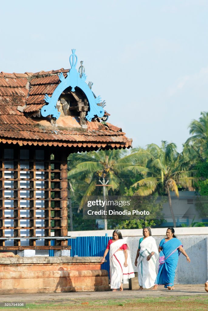 Koothambalam temple, theatre hall staging Koothu Koodiyattam dramatic art forms, dedicated lord Bharat Rama brother, Trichur