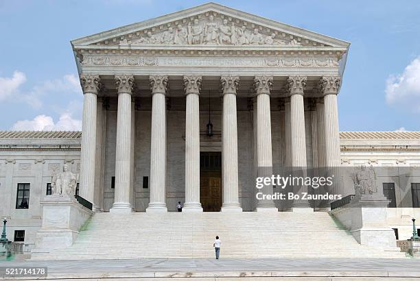 the supreme court - washington dc people stock pictures, royalty-free photos & images