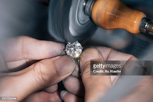 chinese diamond industry - diamond stone stockfoto's en -beelden