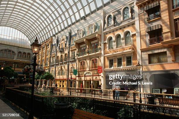 canadian shopping mall - edmonton stock-fotos und bilder