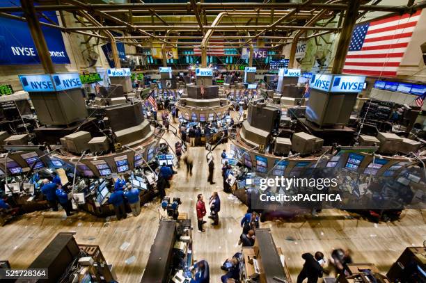 the new york stock exchange. - trading floor 個照片及圖片檔