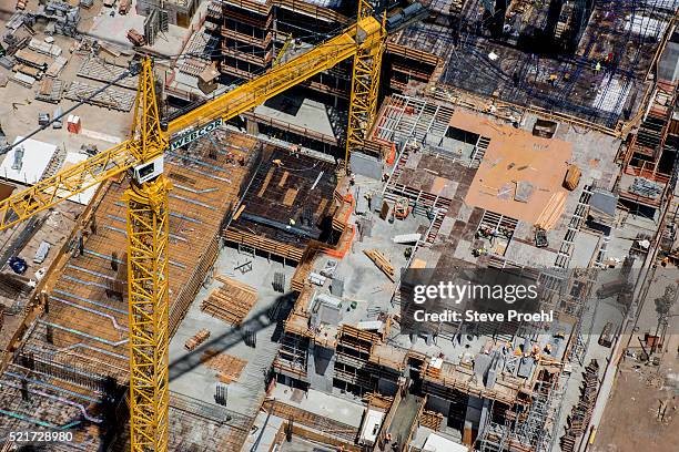 apartment construction - mission bay san diego stock pictures, royalty-free photos & images