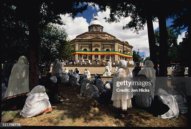 ceremony at kidus giorgis - coptic christians stockfoto's en -beelden