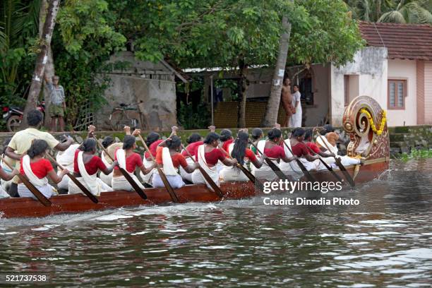 snake boats racing in punnamada lake at alleppey, kerala, india - kerala snake boat stock pictures, royalty-free photos & images