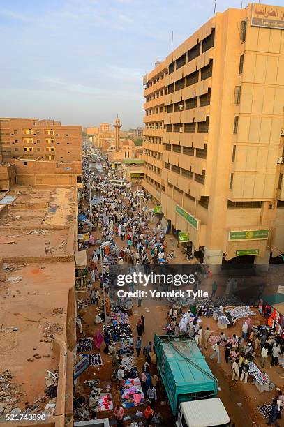 souq al'arabi in khartoum - khartoum stock pictures, royalty-free photos & images