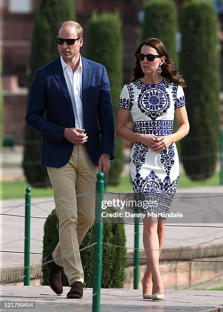 Prince William, Duke of Cambridge and Catherine, Duchess of Cambridge visit the Taj Mahal on April 16, 2016 in Agra, India. This is the last...