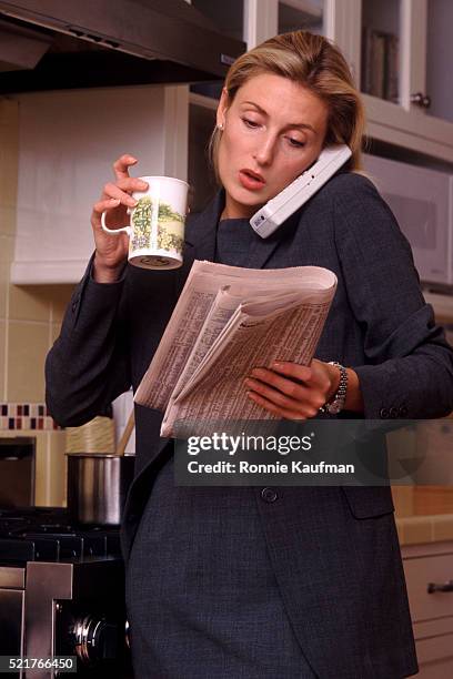 businesswoman on the phone - vintage stock exchange stock pictures, royalty-free photos & images